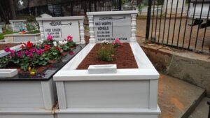 Tek Kişilik Mermer Mezar